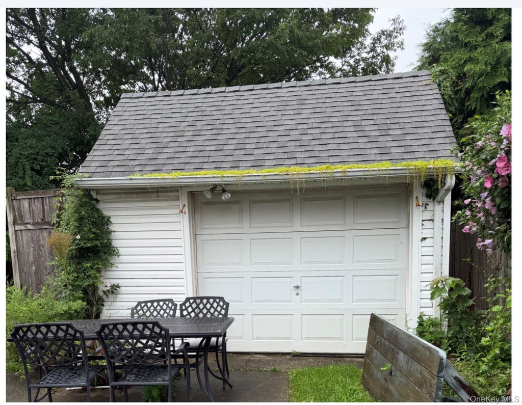 Photo of 2958 Oceanside Road, Oceanside, NY 11572 (MLS # 1046434)