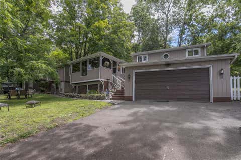 Homes For Sale - 17 Northside Lane<br/> Orange County, Greenwood Lake, NY 10925