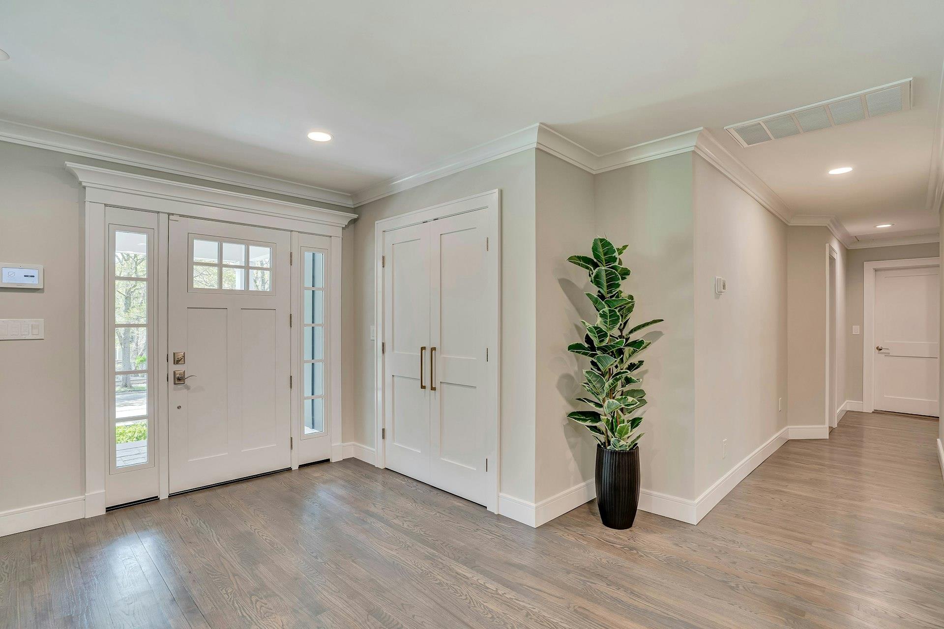 118 Village Hill Drive, Dix Hills, New York image 6