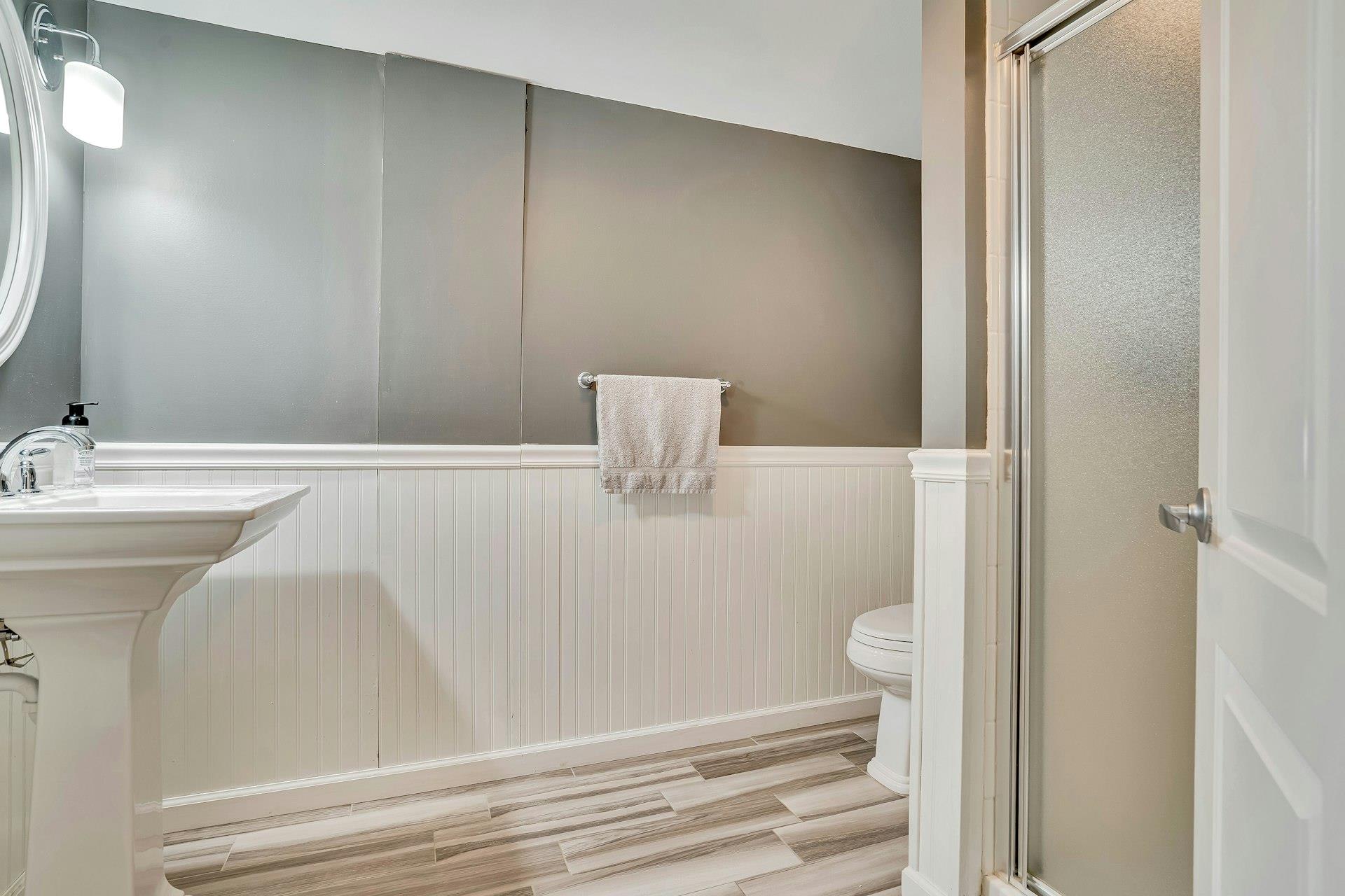 118 Village Hill Drive, Dix Hills, New York image 34