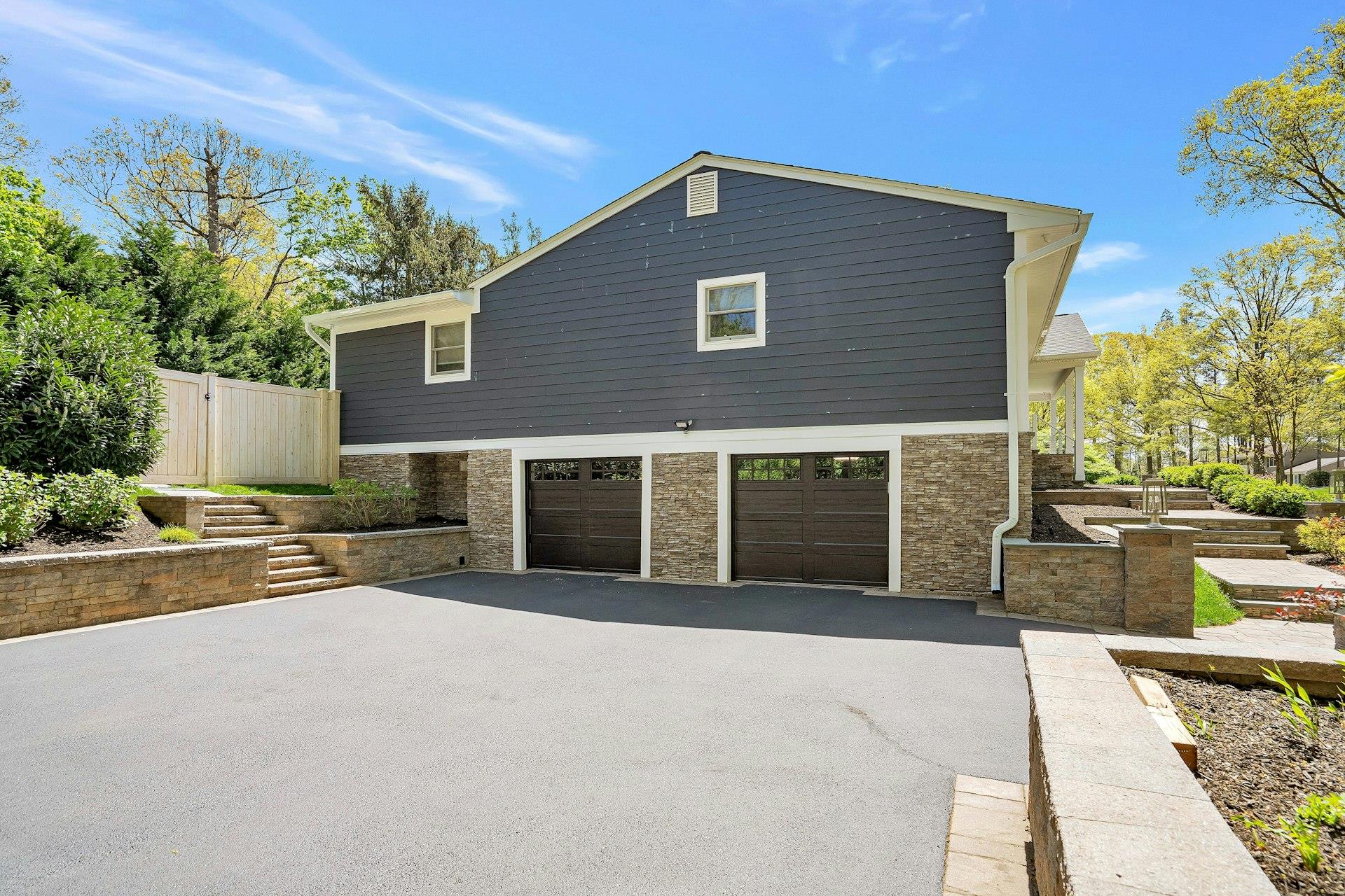 118 Village Hill Drive, Dix Hills, New York image 41