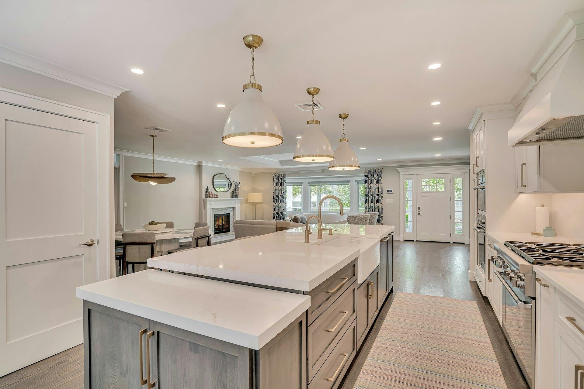 118 Village Hill Drive, Dix Hills, New York image 14