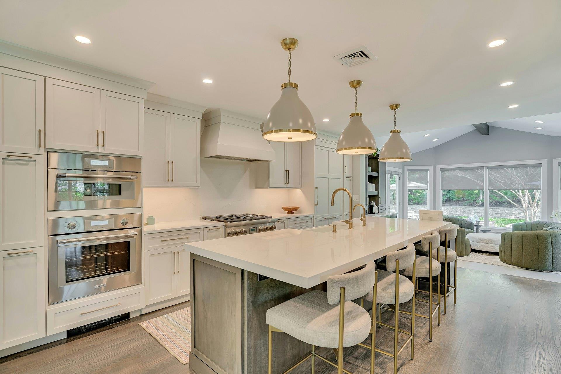 118 Village Hill Drive, Dix Hills, New York image 12