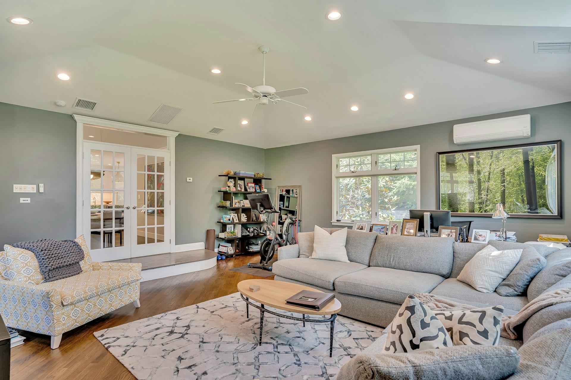 118 Village Hill Drive, Dix Hills, New York image 21