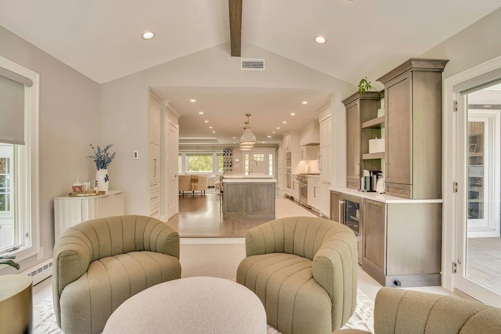 118 Village Hill Drive, Dix Hills, New York image 19