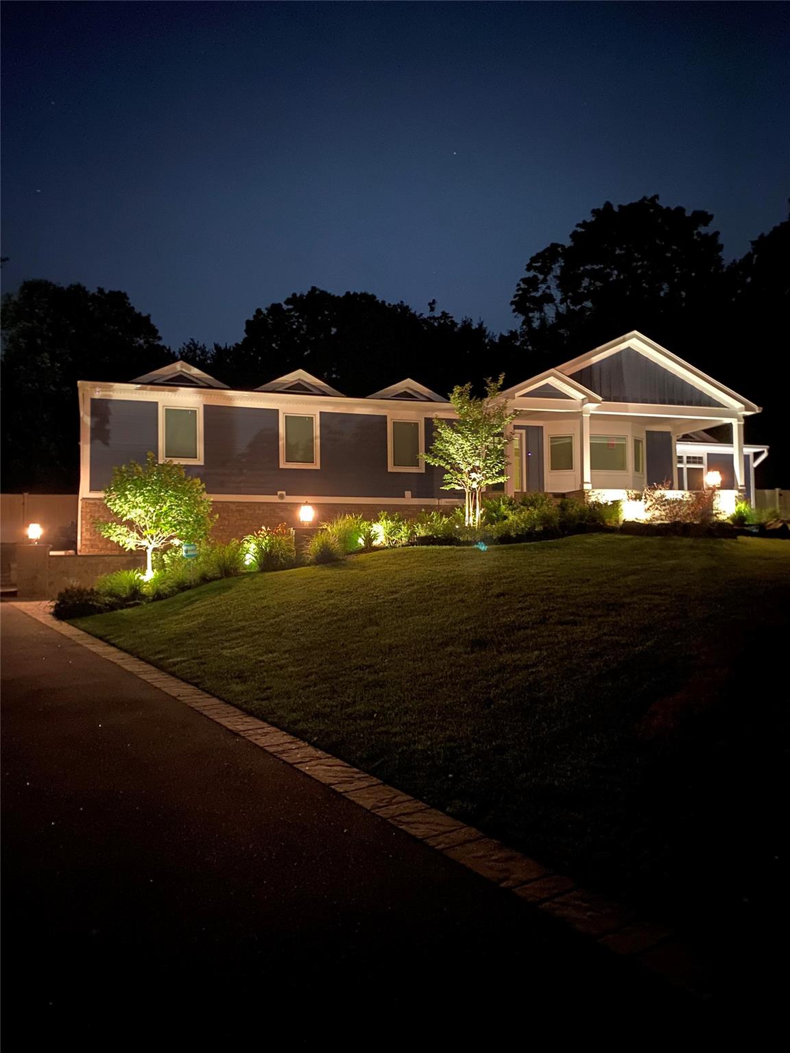 118 Village Hill Drive, Dix Hills, New York image 43