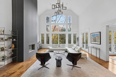 Photo of 144 Round Swamp Road, West Hills, NY 11743 (MLS # 932389)