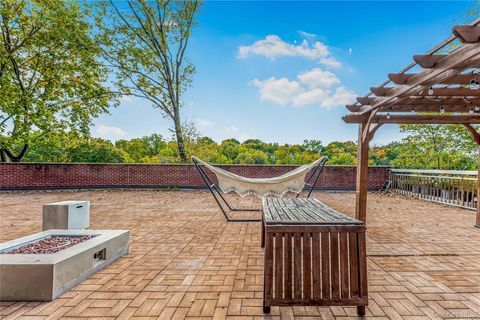 Homes For Sale - 6538 Austin St St #2A<br/> Rego Park, NY 11374