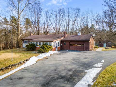 Homes For Sale - 50 Brola Road<br/> Middletown, NY 10940
