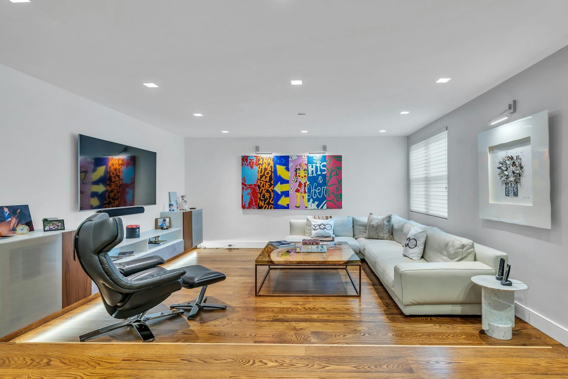 14 Nightingale Court, Manhasset, New York image 25