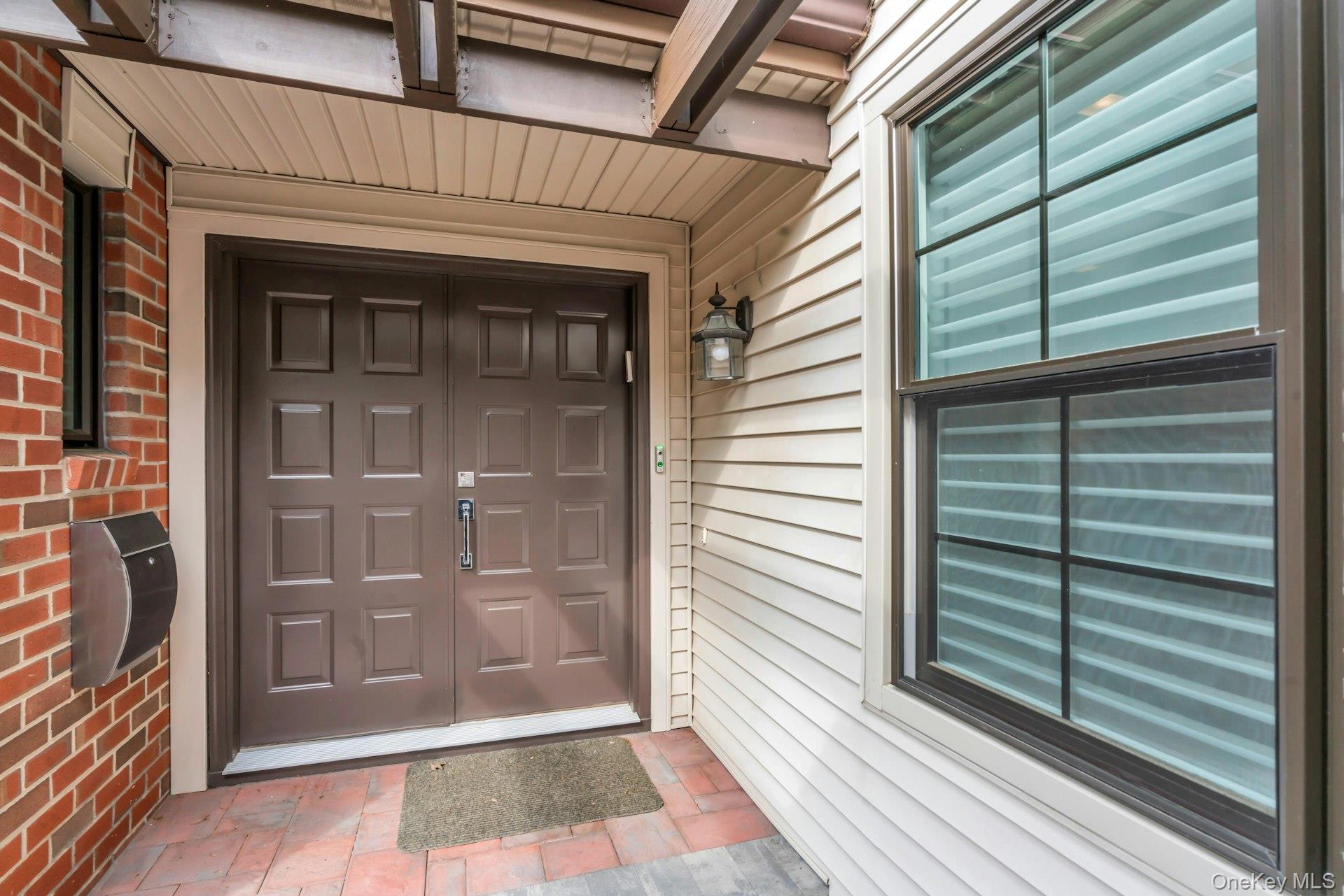 14 Nightingale Court
