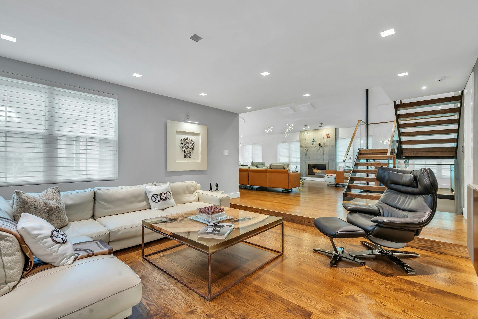 14 Nightingale Court, Manhasset, New York image 23