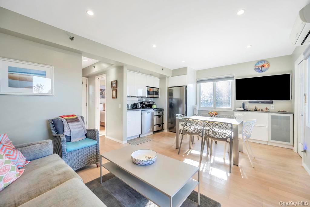 2004 Montauk Highway 2011