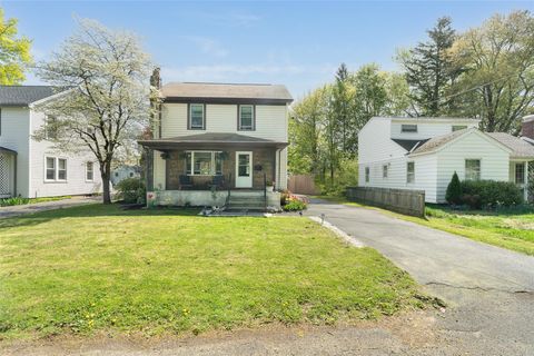 67 Arnett Road Rhinebeck NY 12572