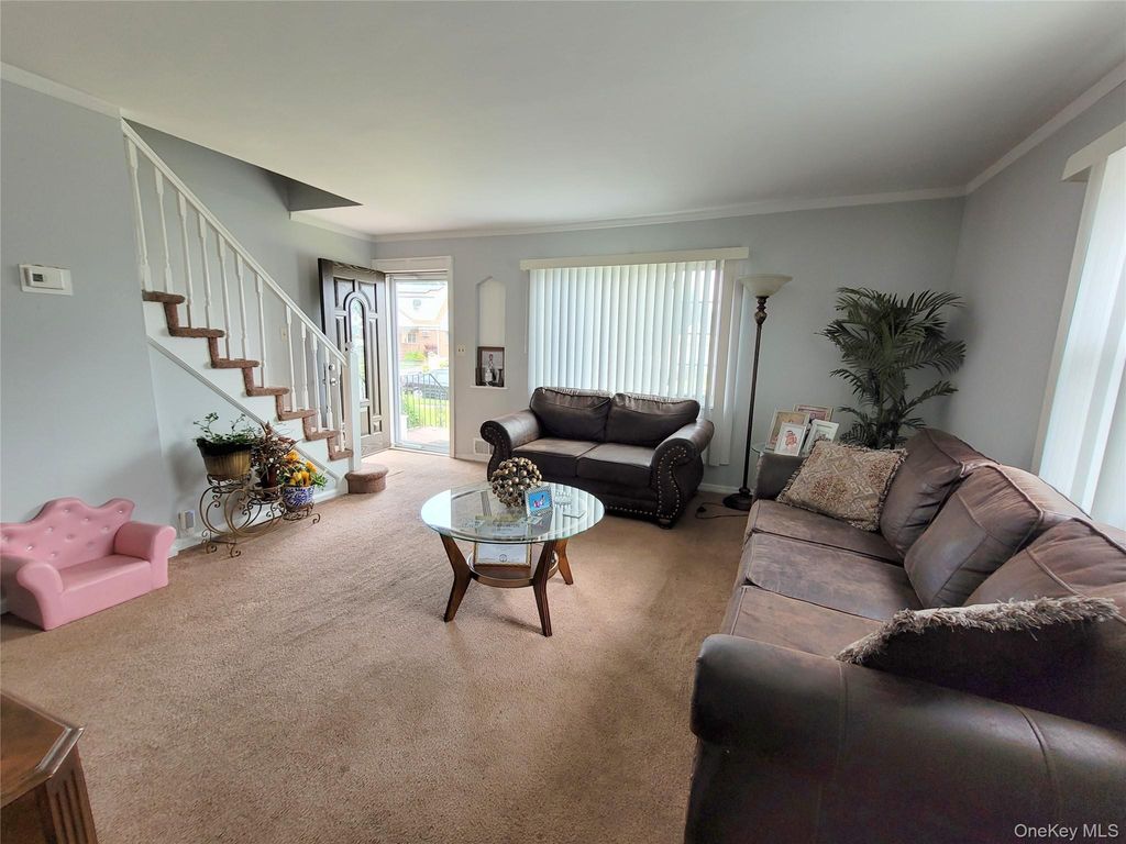 Photo of 44 Circle Drive, Hempstead, NY 11550 (MLS # 1000389)