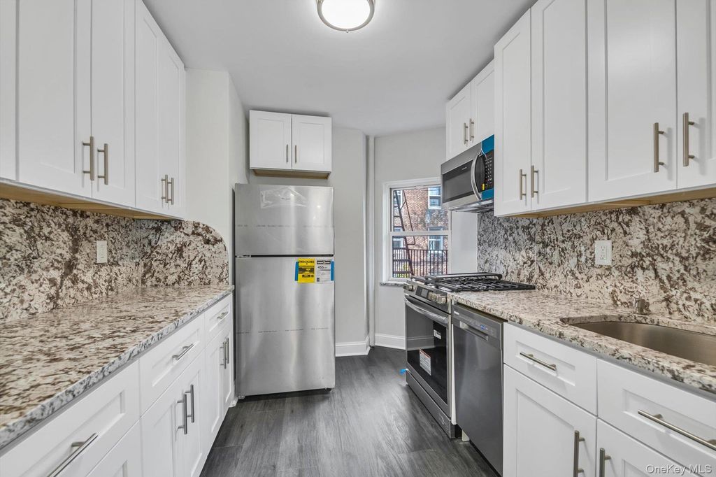 Photo of 141-48 78th Avenue #2-H, Flushing, NY 11367 (MLS # 977903)