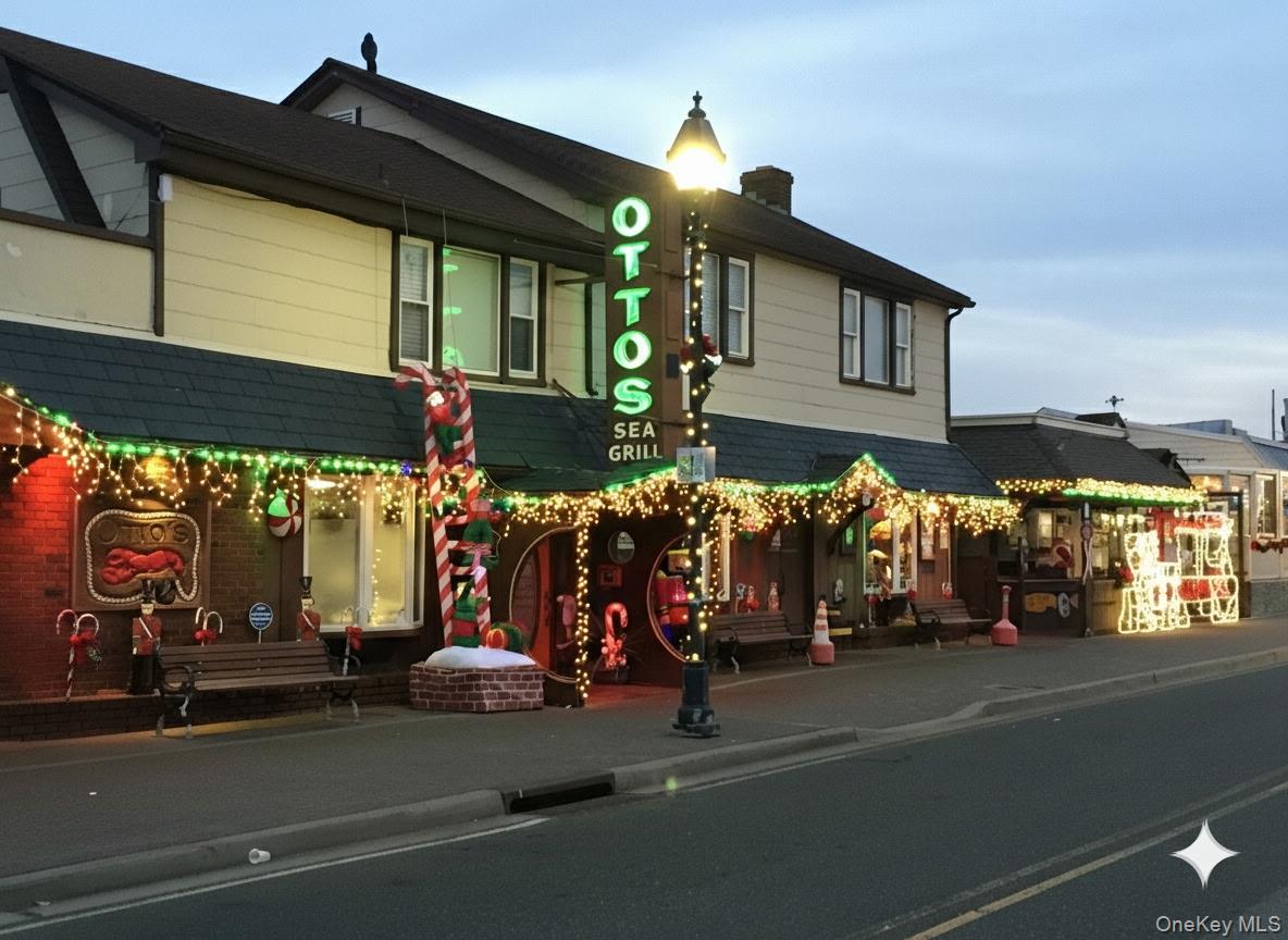 271 Woodcleft Avenue