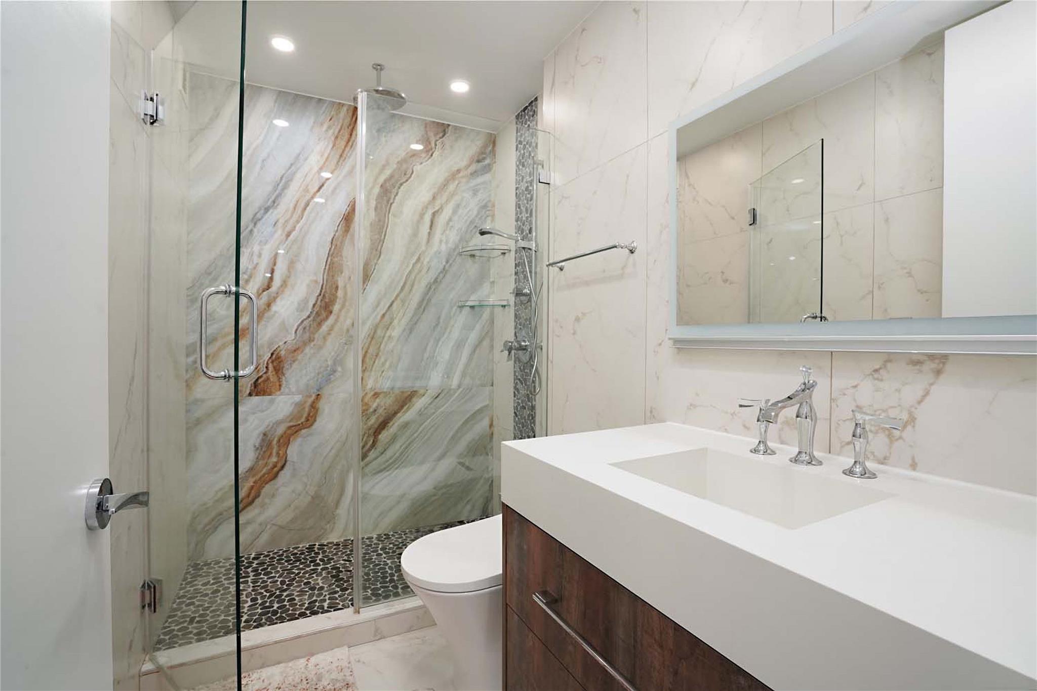 200 E 61st Street 19DE