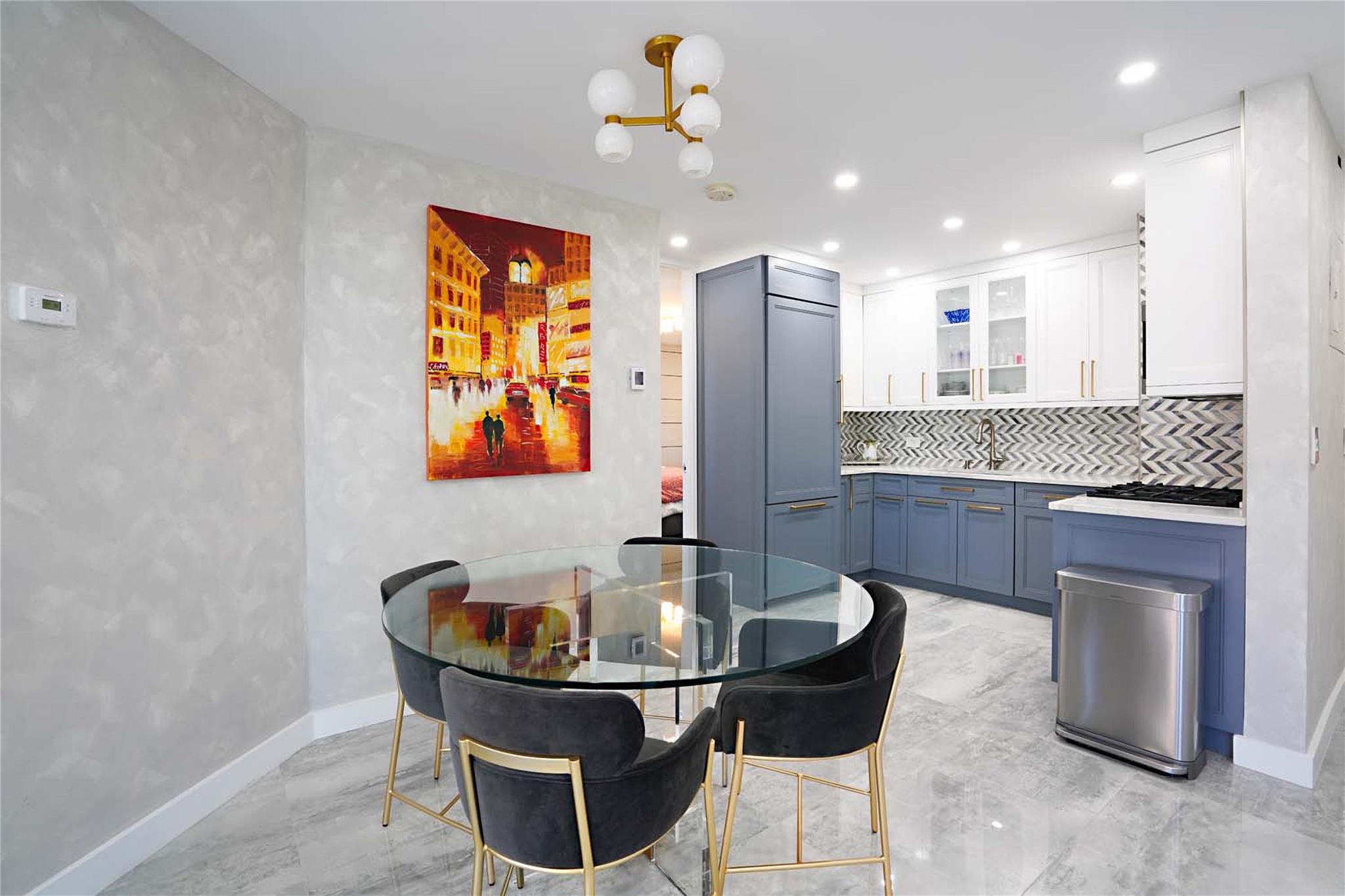 200 E 61st Street 19DE