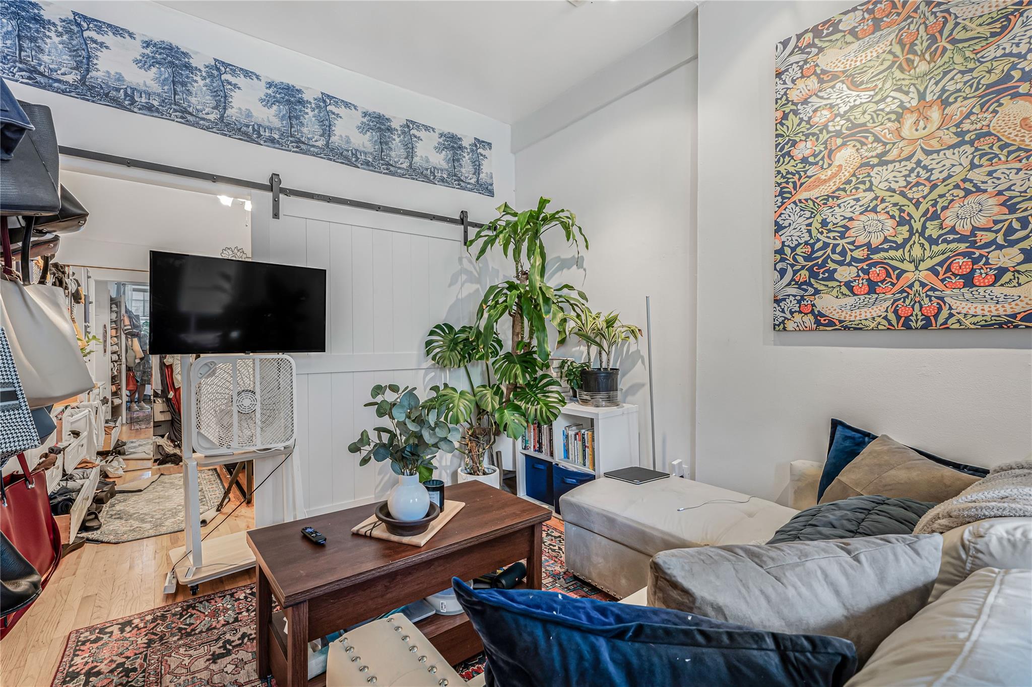 315 W 46 Street
