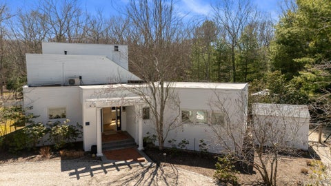 Homes For Rent - 35 Ely Brook Road<br/> East Hampton, NY 11937