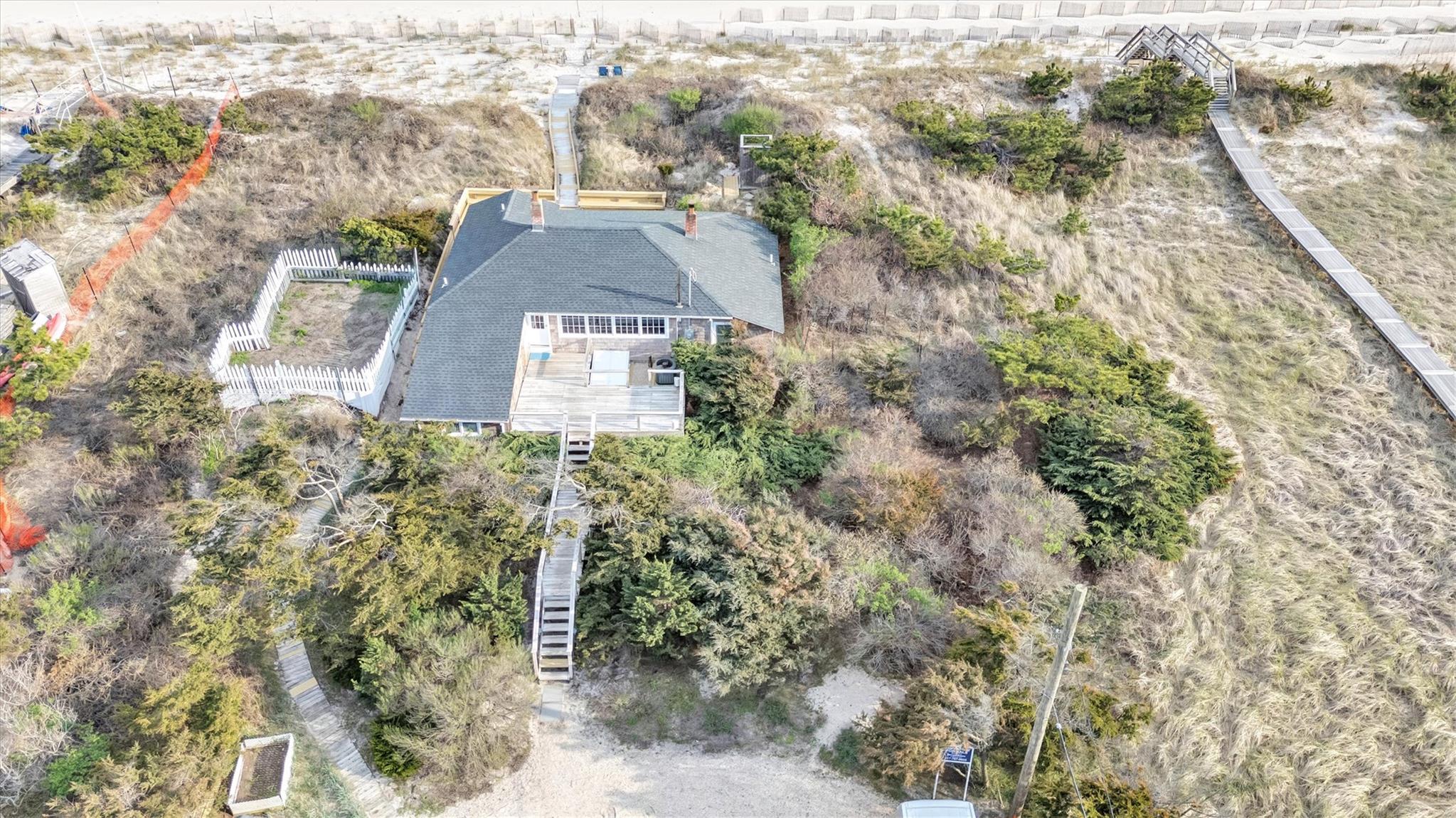 234 Dune Road, Quogue, New York image 26
