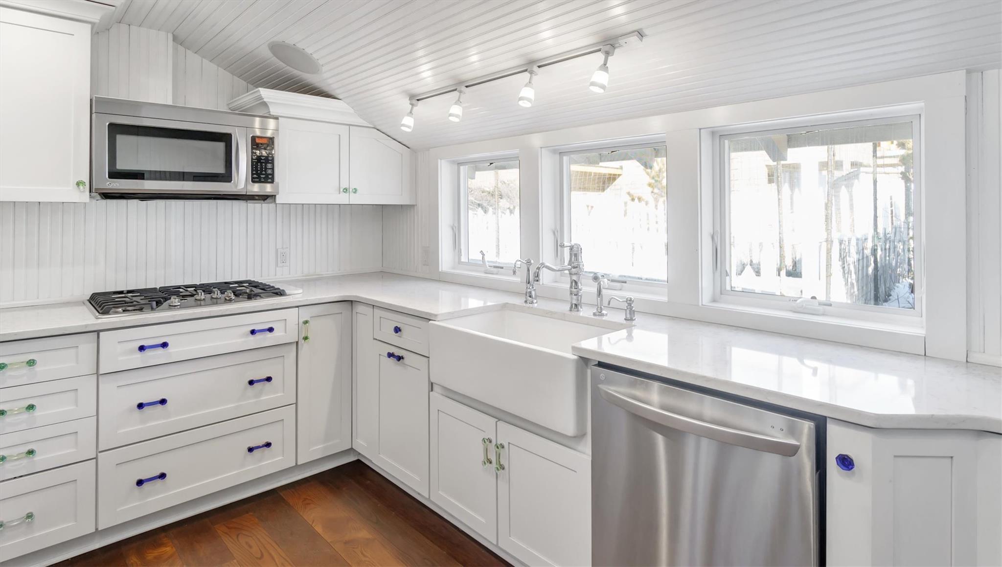 234 Dune Road, Quogue, New York image 11