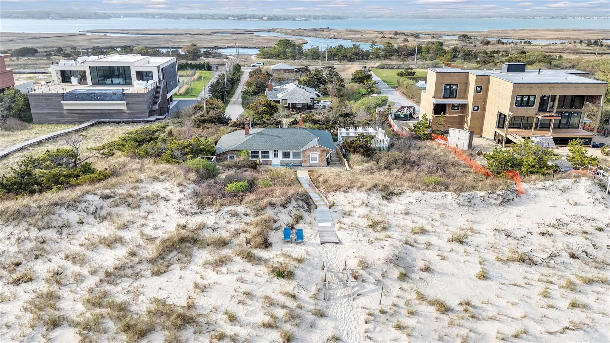 234 Dune Road, Quogue, New York image 22