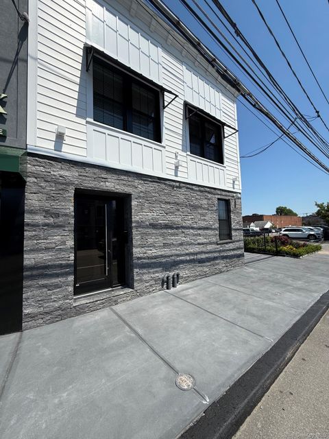 Apartment For Rent - 36 Lakeville Road<br/> New Hyde Park, NY 11040