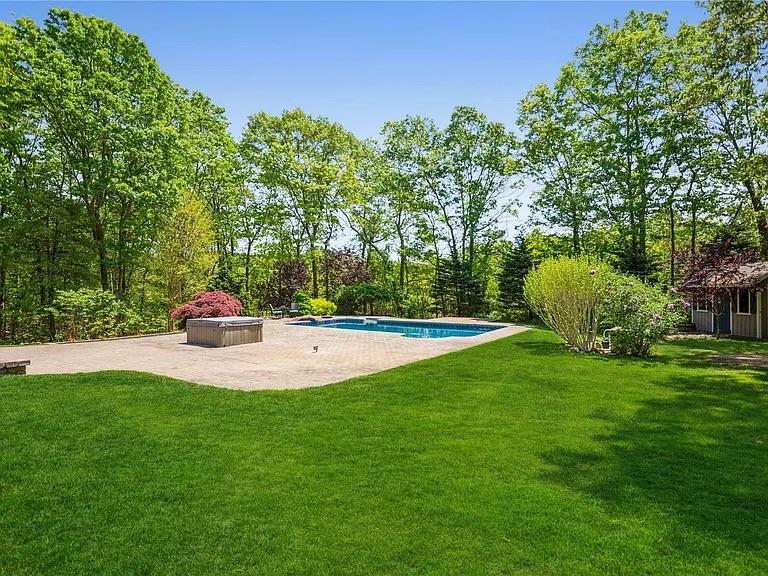 20 Nicole Court, Manorville, New York image 37