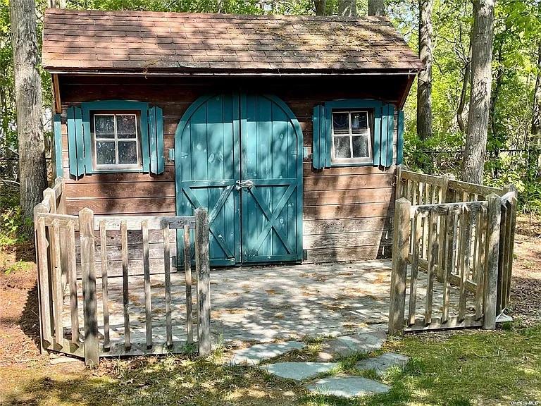 20 Nicole Court, Manorville, New York image 38