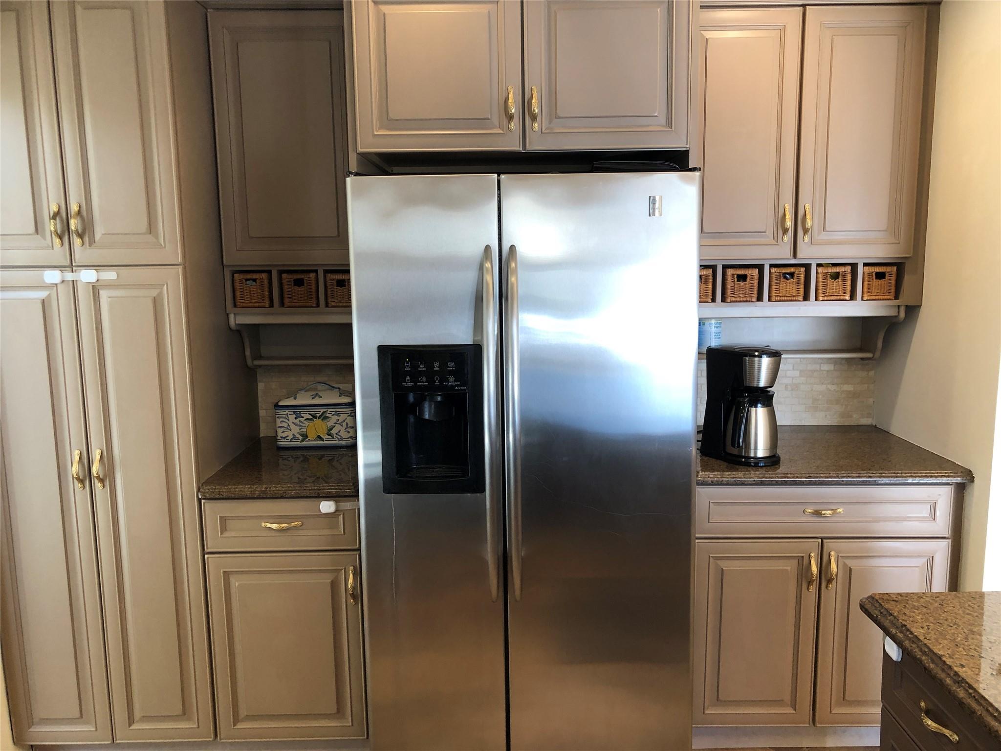 20 Nicole Court, Manorville, New York image 6