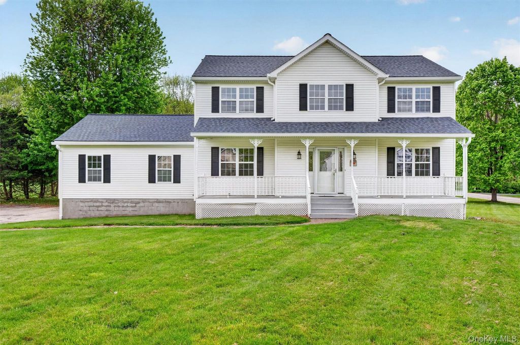 Photo of 129 Moonlight Drive, Stormville, NY 12582 (MLS # 1001554)