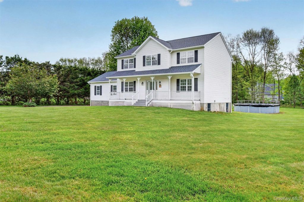 Photo of 129 Moonlight Drive, Stormville, NY 12582 (MLS # 1001554)
