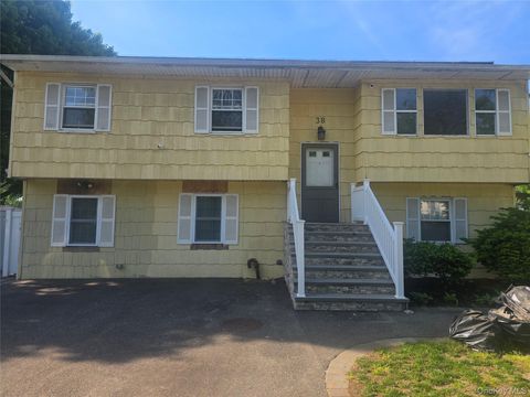 Homes For Sale - 38 Sage Street<br/> Central Islip, NY 11722