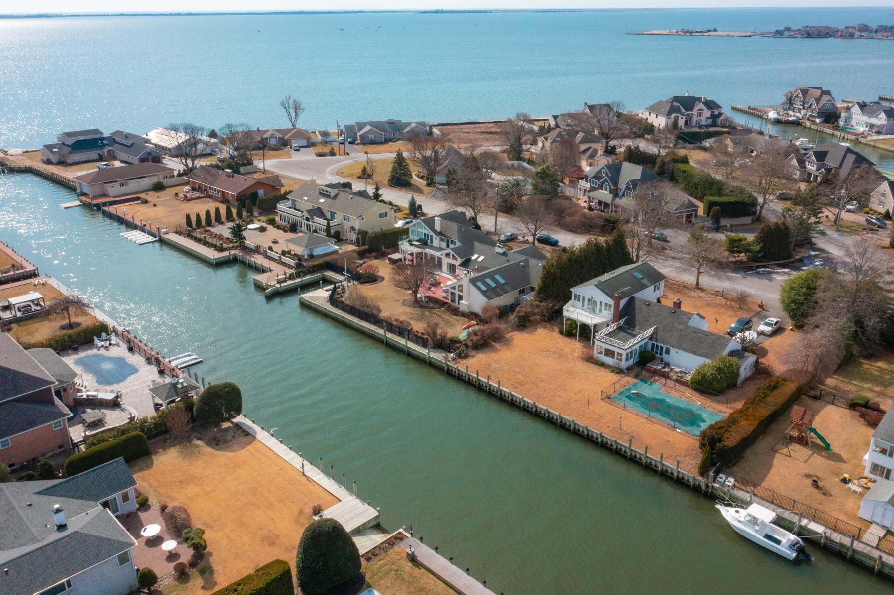 171 Wagstaff Lane, West Islip, New York image 5