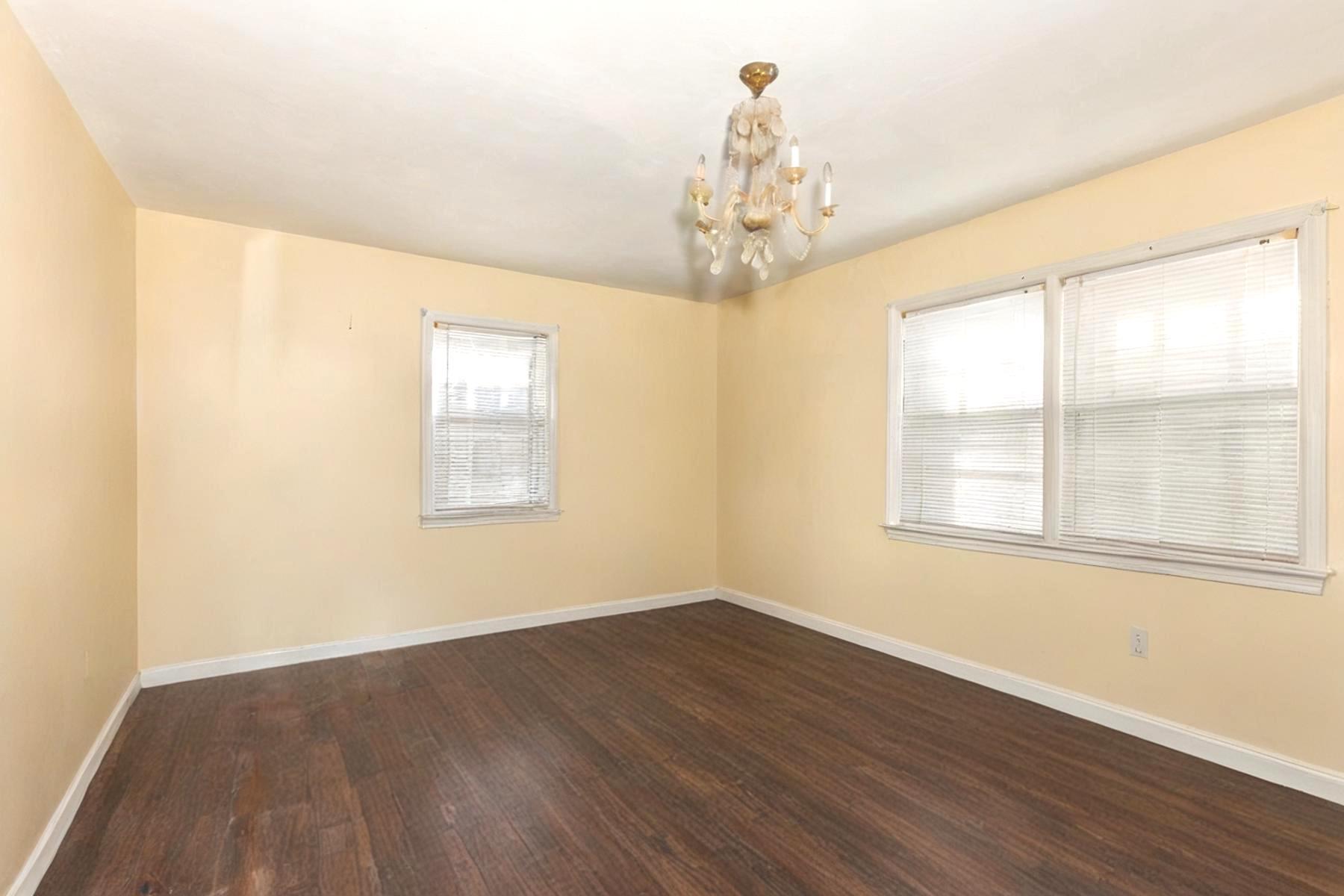 171 Wagstaff Lane, West Islip, New York image 14