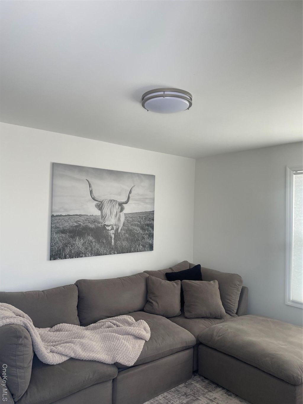 Photo of 7 Anawanda Road, North Babylon, NY 11703 (MLS # 965840)