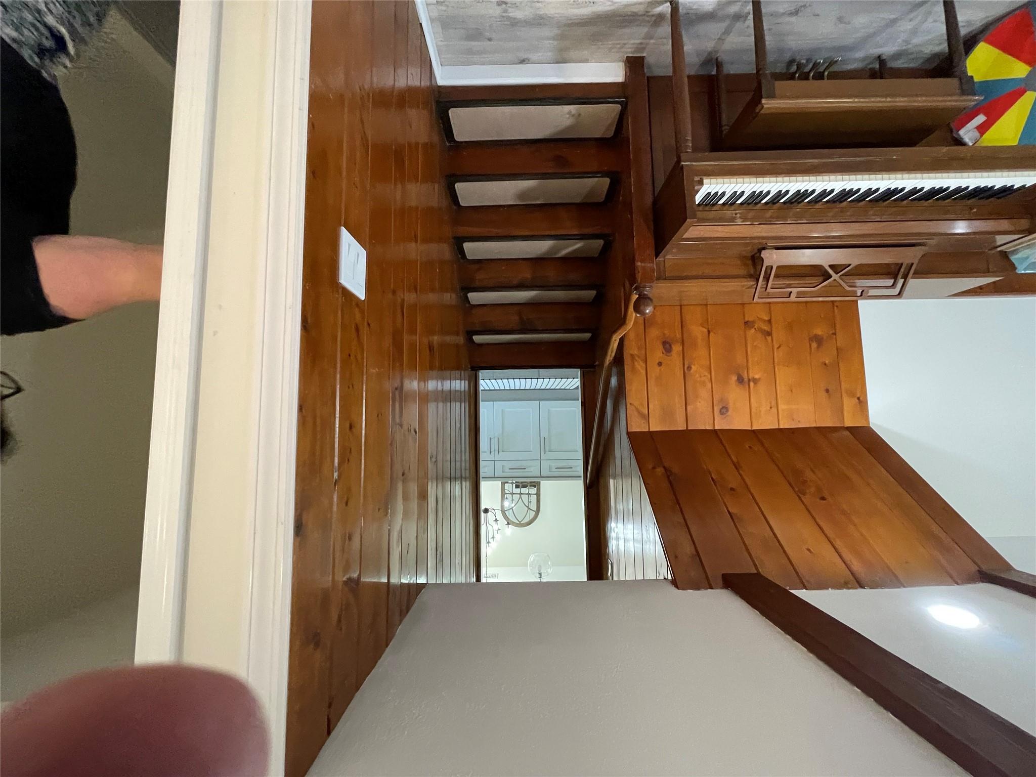 232 Vincent Drive Dr, East Meadow, New York image 20