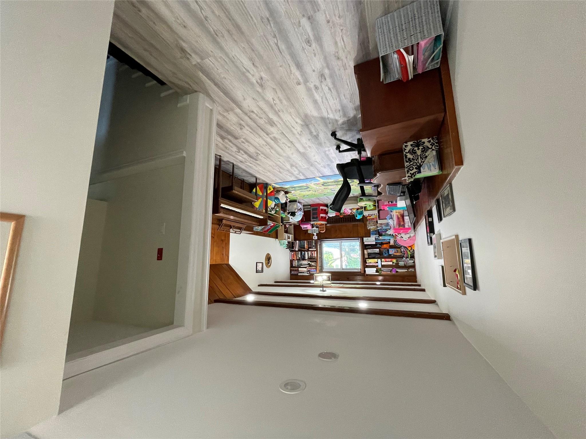 232 Vincent Drive Dr, East Meadow, New York image 18