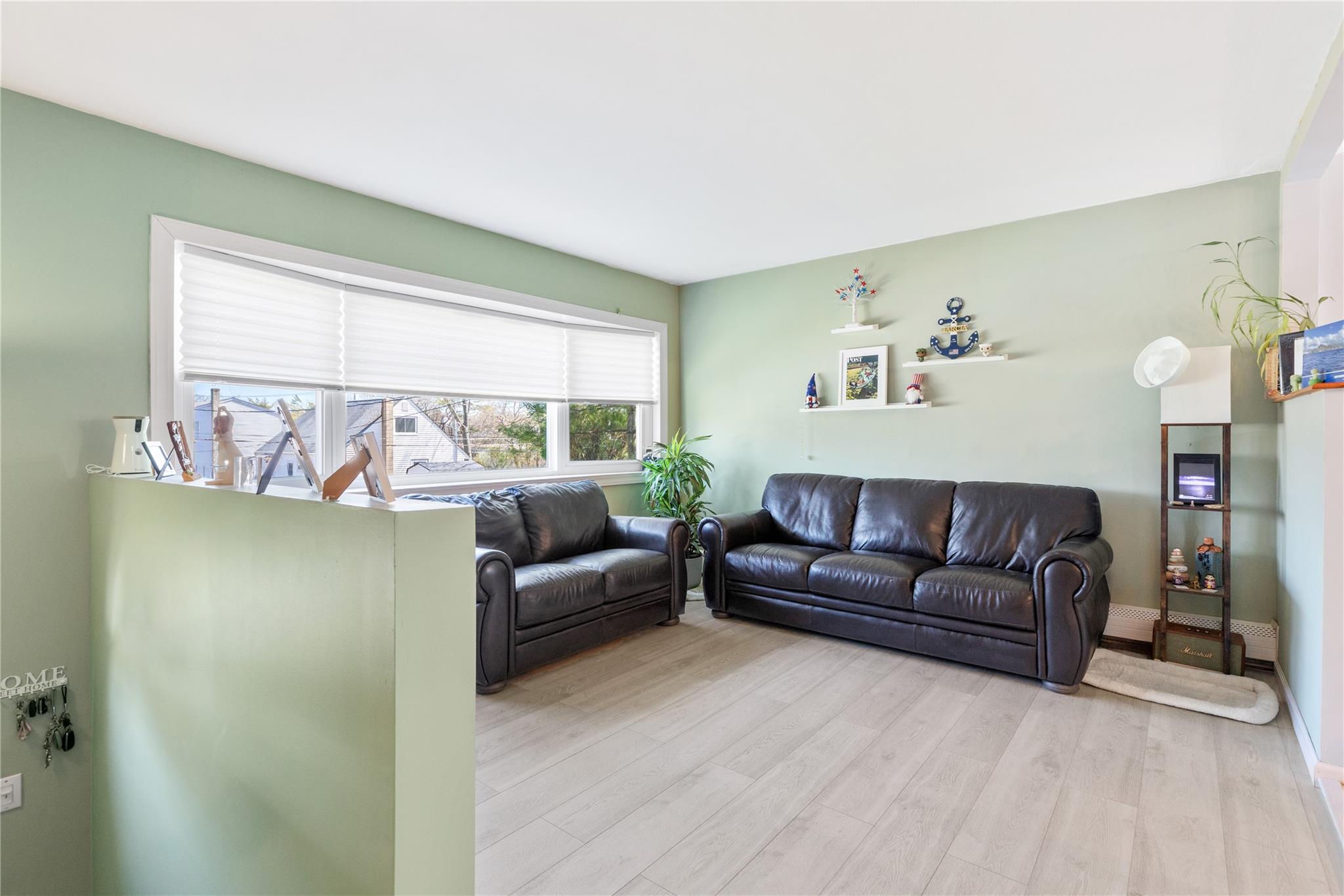 795 Bay Shore Avenue, West Islip, New York image 10