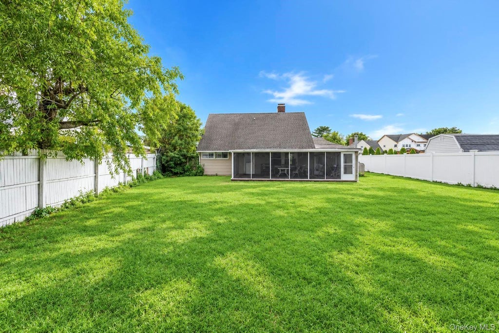 Photo of 35 Meeting Lane, Hicksville, NY 11801 (MLS # 1046786)