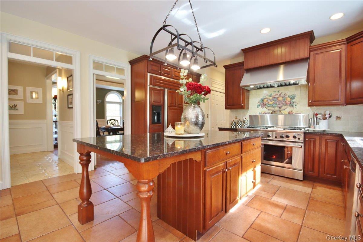 Stormville, New York 12582, United States, 4 Bedrooms Bedrooms, ,3 BathroomsBathrooms,Residential,Active,226398