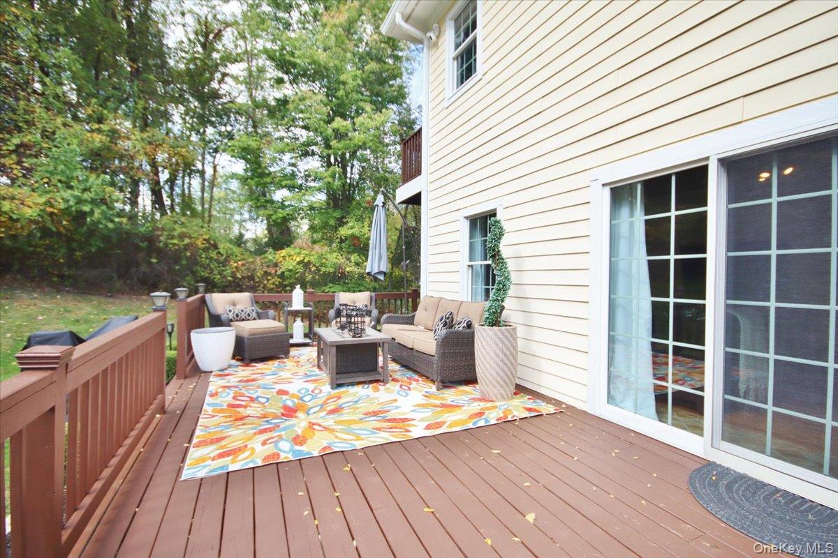 Stormville, New York 12582, United States, 4 Bedrooms Bedrooms, ,3 BathroomsBathrooms,Residential,Active,226398