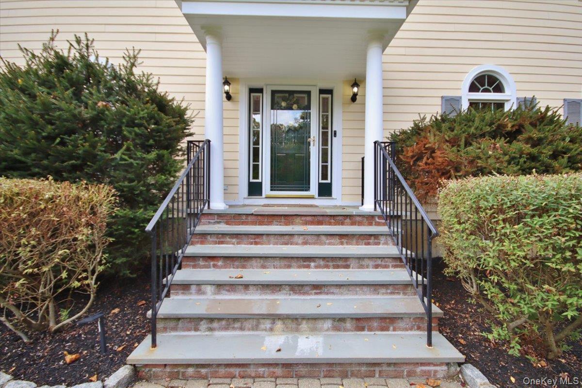 Stormville, New York 12582, United States, 4 Bedrooms Bedrooms, ,3 BathroomsBathrooms,Residential,Active,226398