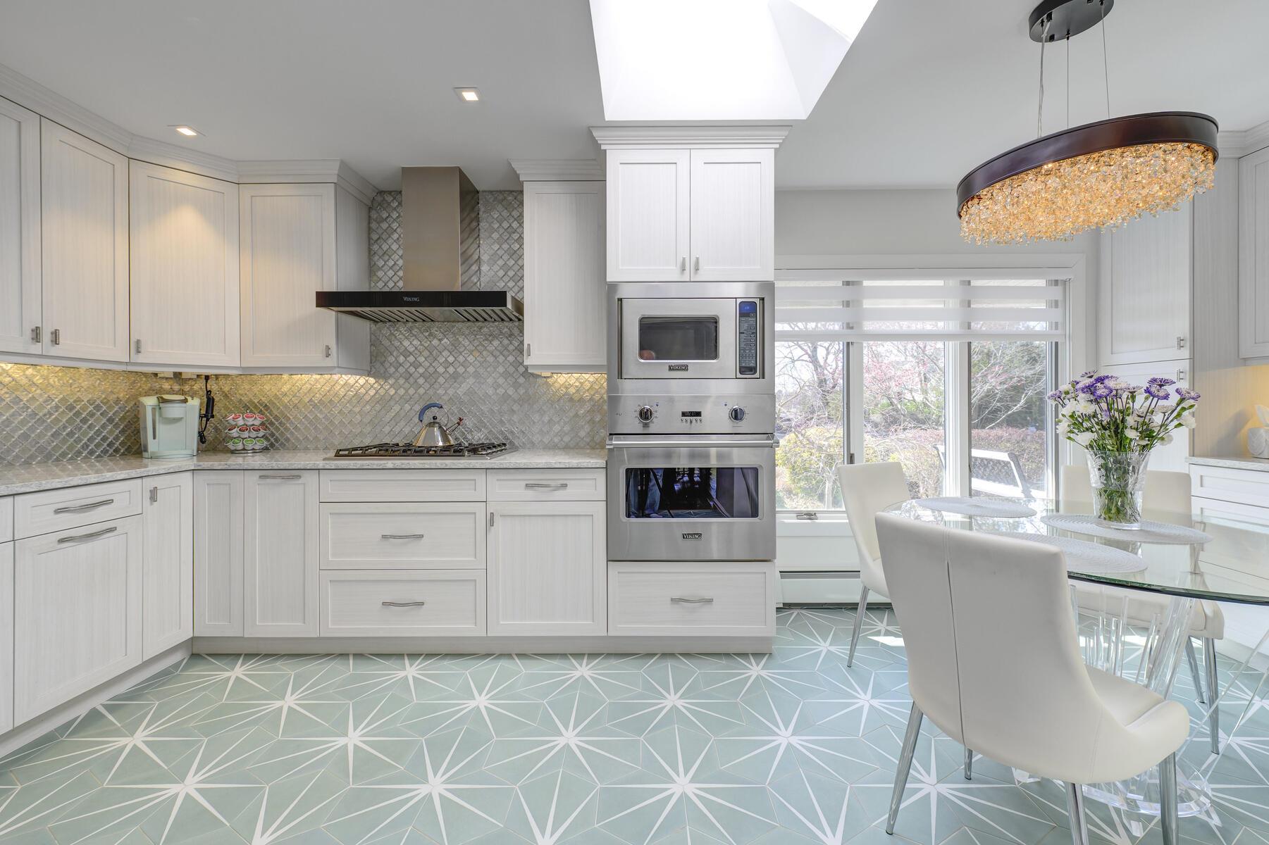 94 Schoolhouse Lane, Roslyn Heights, New York image 10