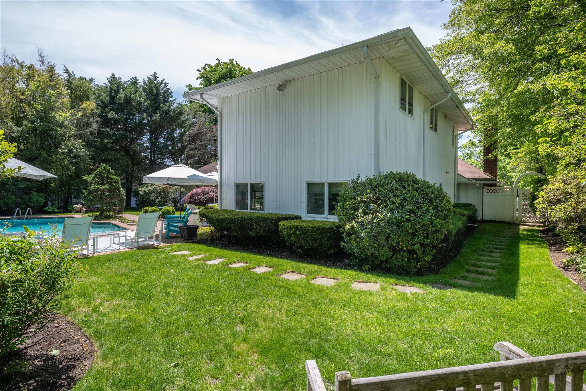 94 Schoolhouse Lane, Roslyn Heights, New York image 28