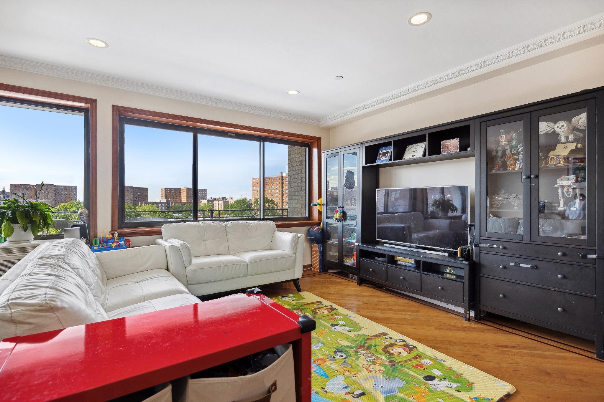 99-31 66th Avenue #5A, Rego Park, New York image 5