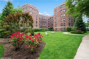 Alden Road 4A, Larchmont, New York - 2 Bedrooms  
1 Bathrooms  
4 Rooms - 
