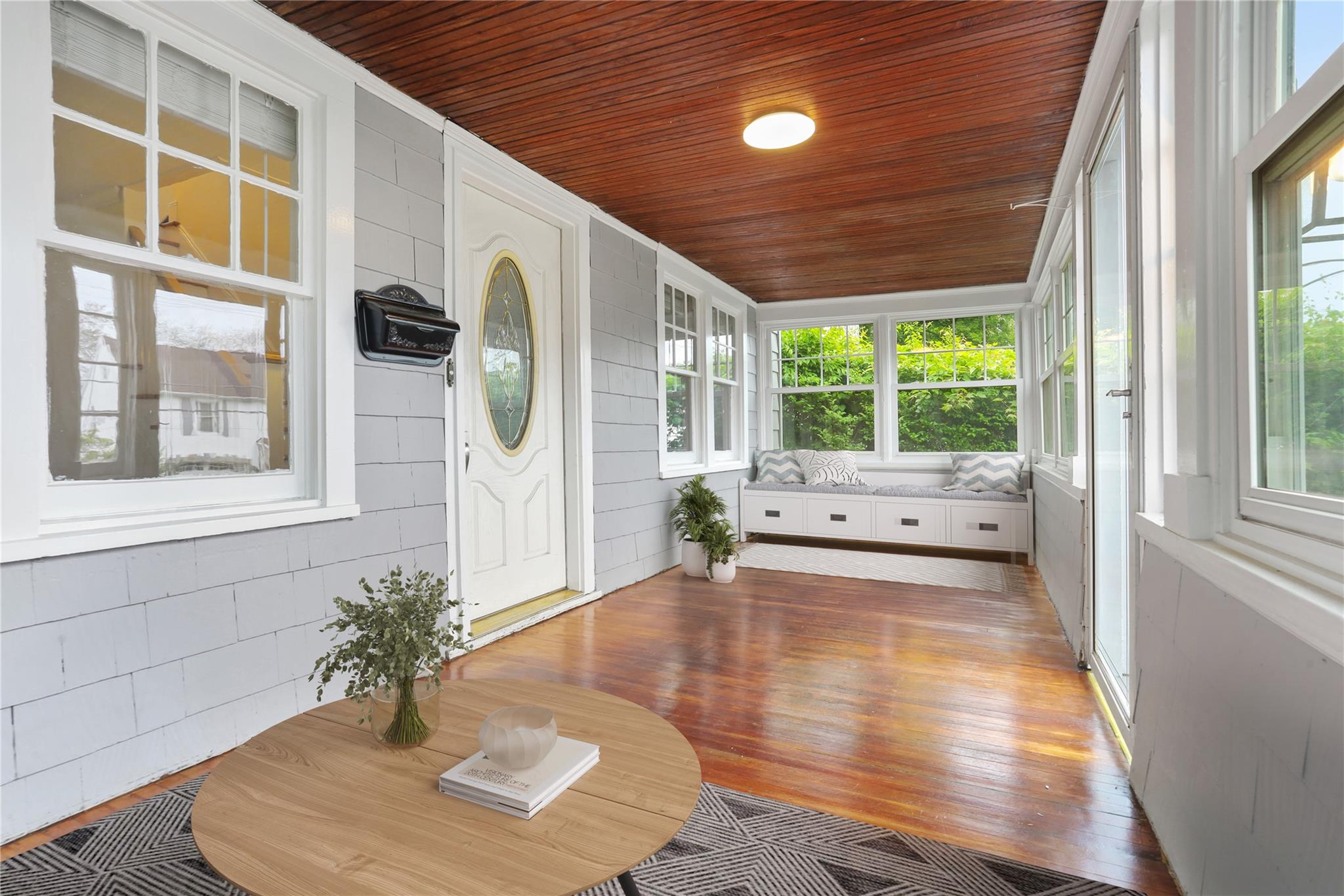 19 Deane Place, Larchmont, New York image 3